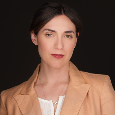 Elizabeth DeLozier, author portrait