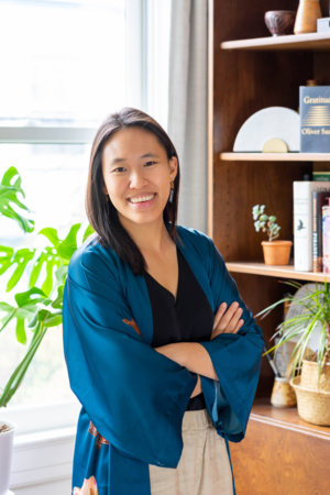 Julie Leong, author portrait