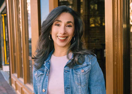 Sharon Kurtzman, author portrait