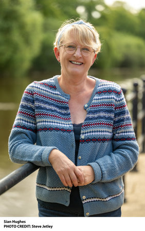 Siân Hughes, author portrait