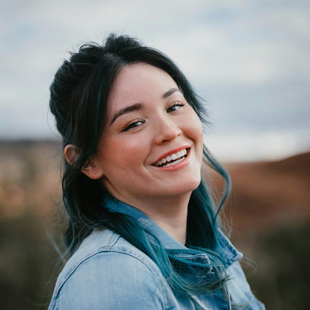 Stefany Valentine, author portrait