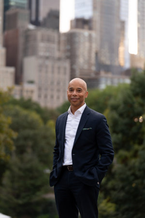 Elliot Williams, author portrait