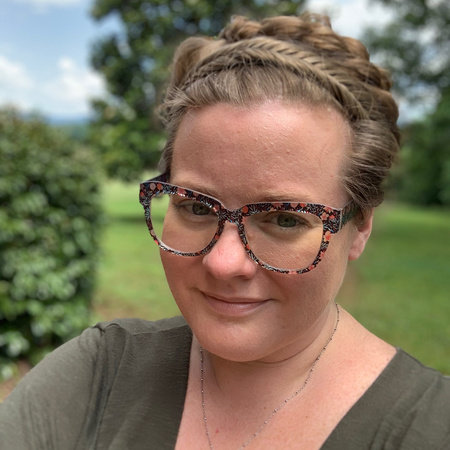 Beth Revis, author portrait