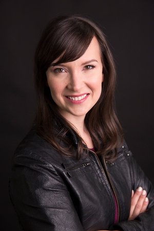 Heather Marshall, author portrait