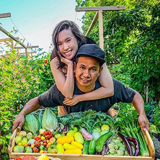 Char Lopez, author portrait