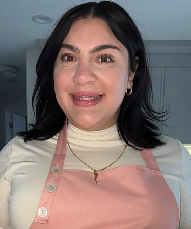 Leah Victoria, author portrait