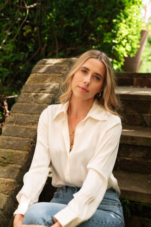Rosie Storey, author portrait