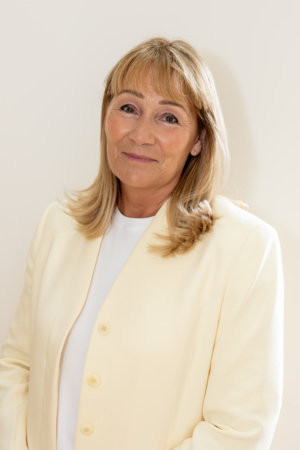 Fiona Valpy, author portrait