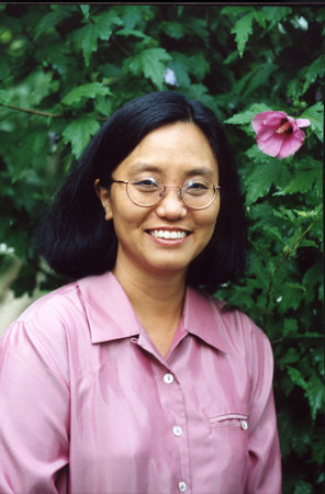 Linda Sue Park, author portrait