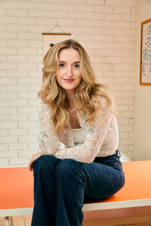 Kirsten King, author portrait