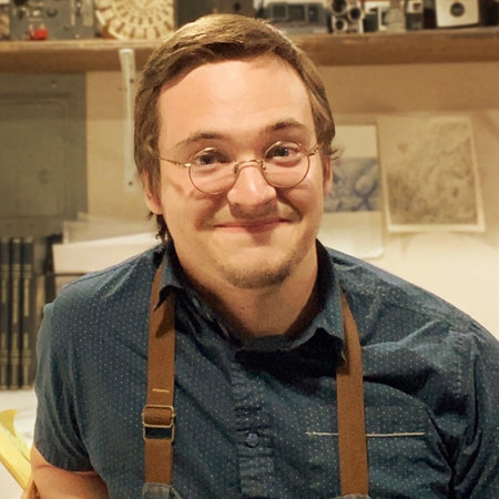 Nik Henderson, author portrait