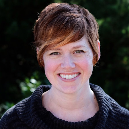 Amy Hevron, author portrait