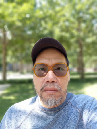 Han Ong, author portrait