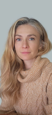 Emily Galvin Almanza, author portrait