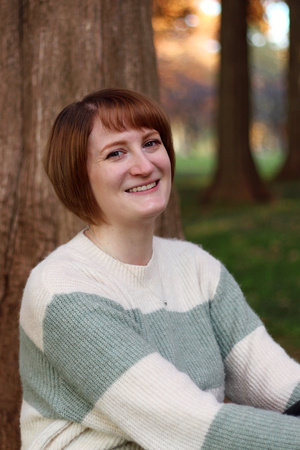 Becky Jenkinson, author portrait