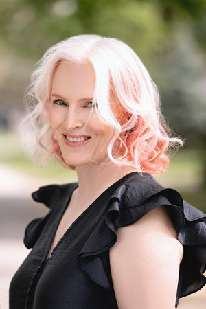 Maggie North, author portrait