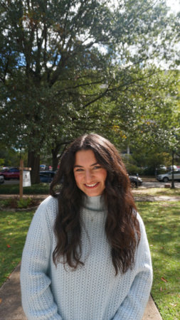Courtney Tsakanikas, author portrait