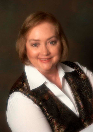 Jodi Thomas, author portrait