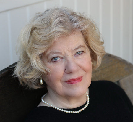 Anne Perry, author portrait