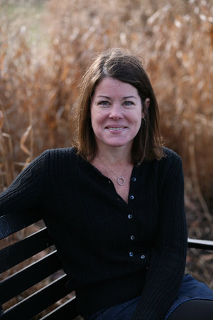 Juli Brenning, author portrait