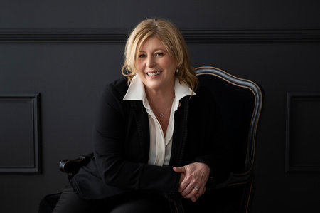 Liane Moriarty, author portrait