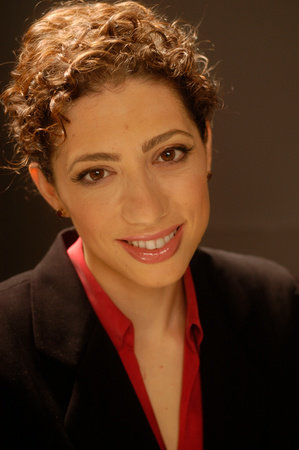 Olivia Fox Cabane, author portrait