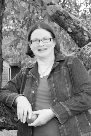 Sheila Connolly, author portrait