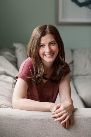 Kara Thomas, author portrait