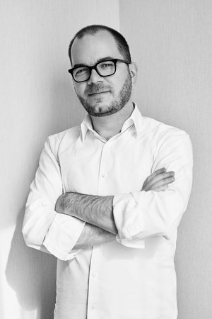 J. Ryan Stradal, author portrait