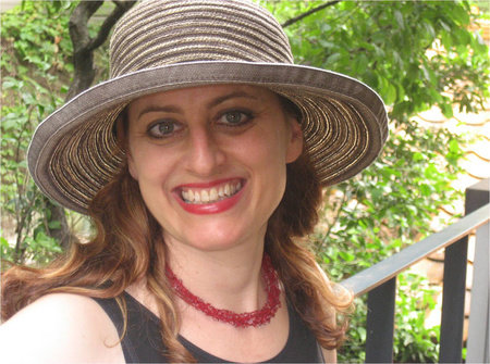 Leza Lowitz, author portrait