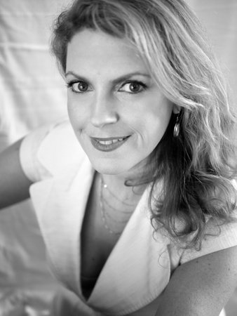 Sarah Rose, author portrait