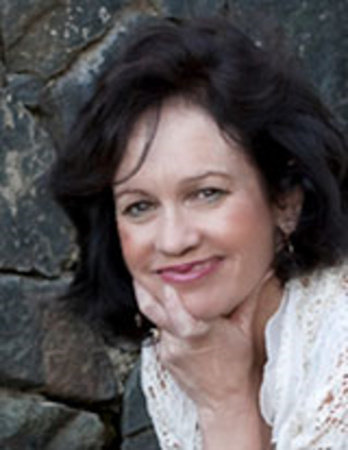 Gennifer Choldenko, author portrait