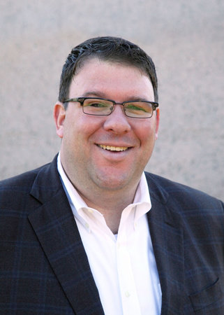 Jonathan Allen, author portrait