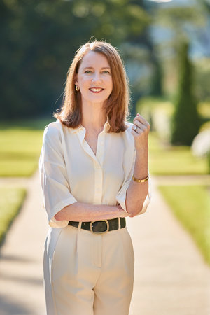 Gretchen Rubin, author portrait