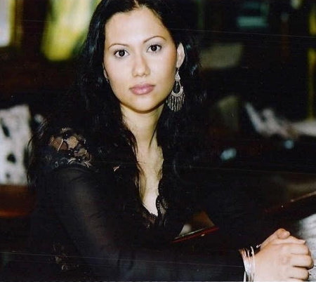 Marsha Mehran, author portrait