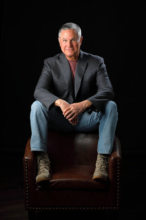 Robert Crais, author portrait