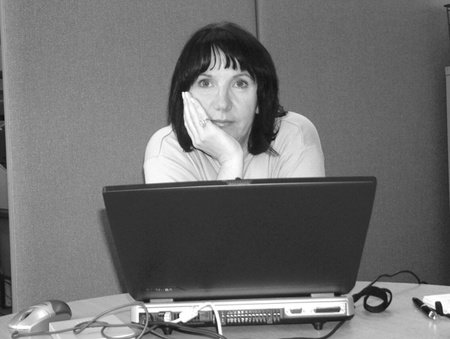 Karen Traviss, author portrait