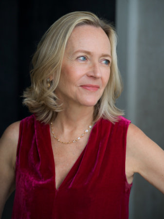 Liza Mundy, author portrait