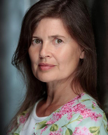 Sophie Aldred, author portrait