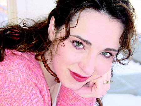 Leslie Ludy, author portrait