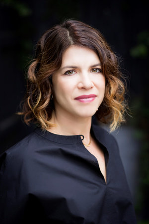 Janelle Brown, author portrait