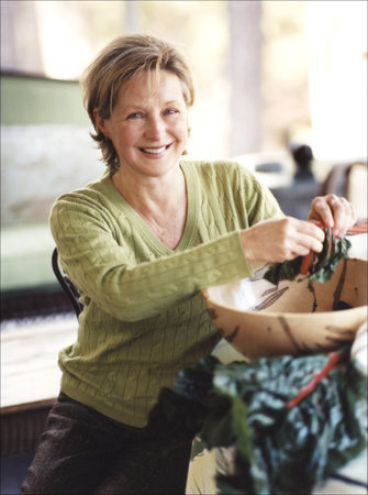 Sara Foster, author portrait