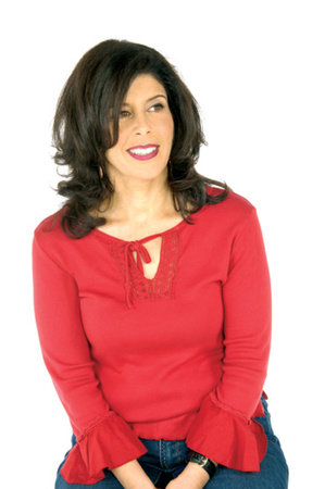Alia Yunis, author portrait