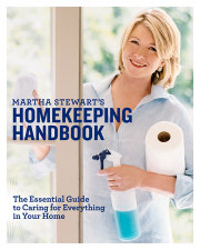 Martha Stewart's Homekeeping Handbook 